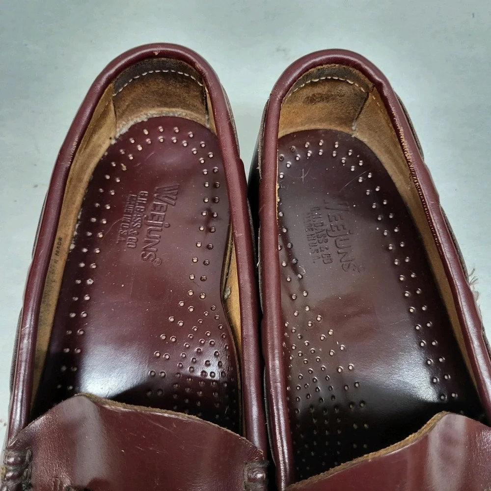 G.H. Bass & Co. preowned no